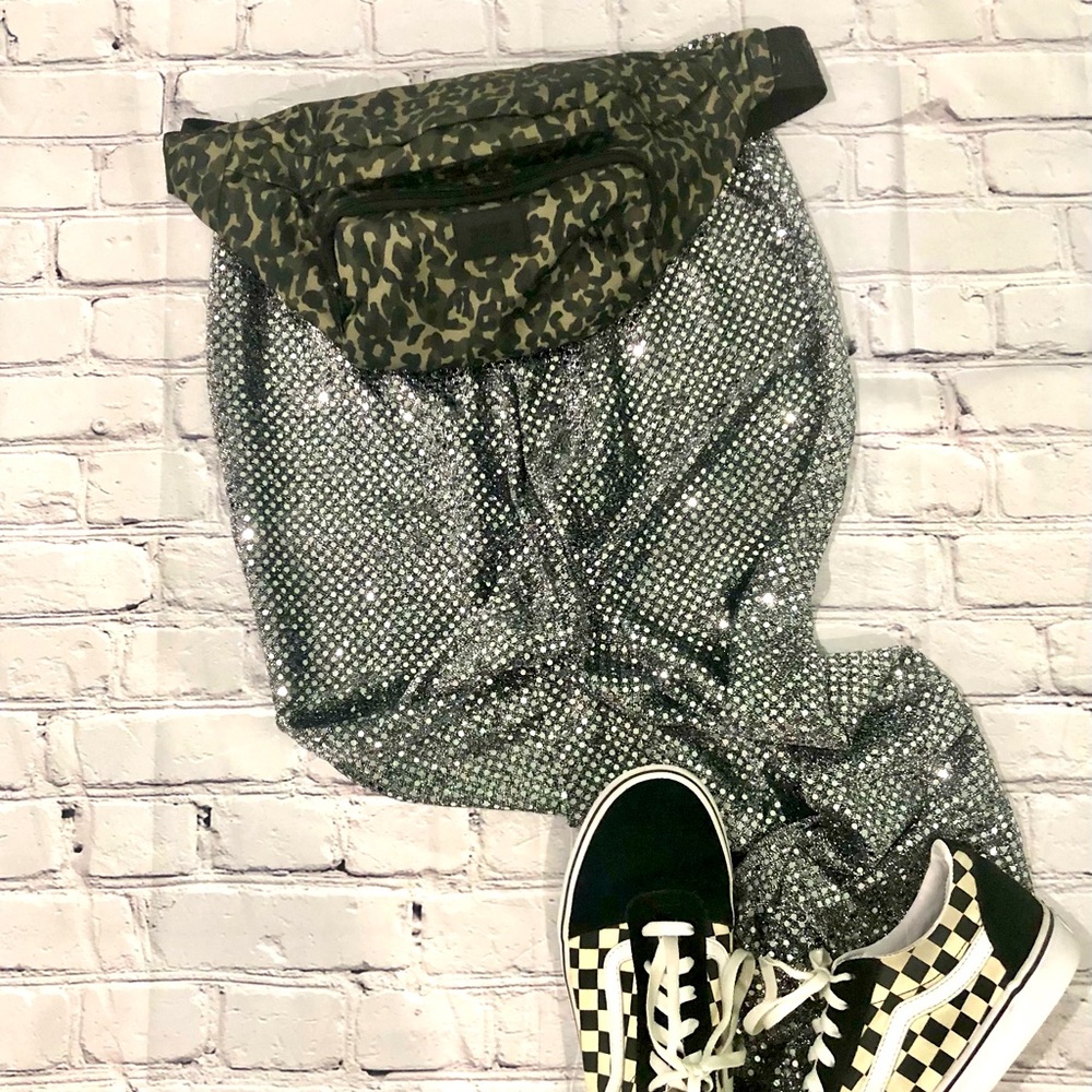 Victoria's Secret PINK Camo Oversized Belt Bag Fanny Pack
